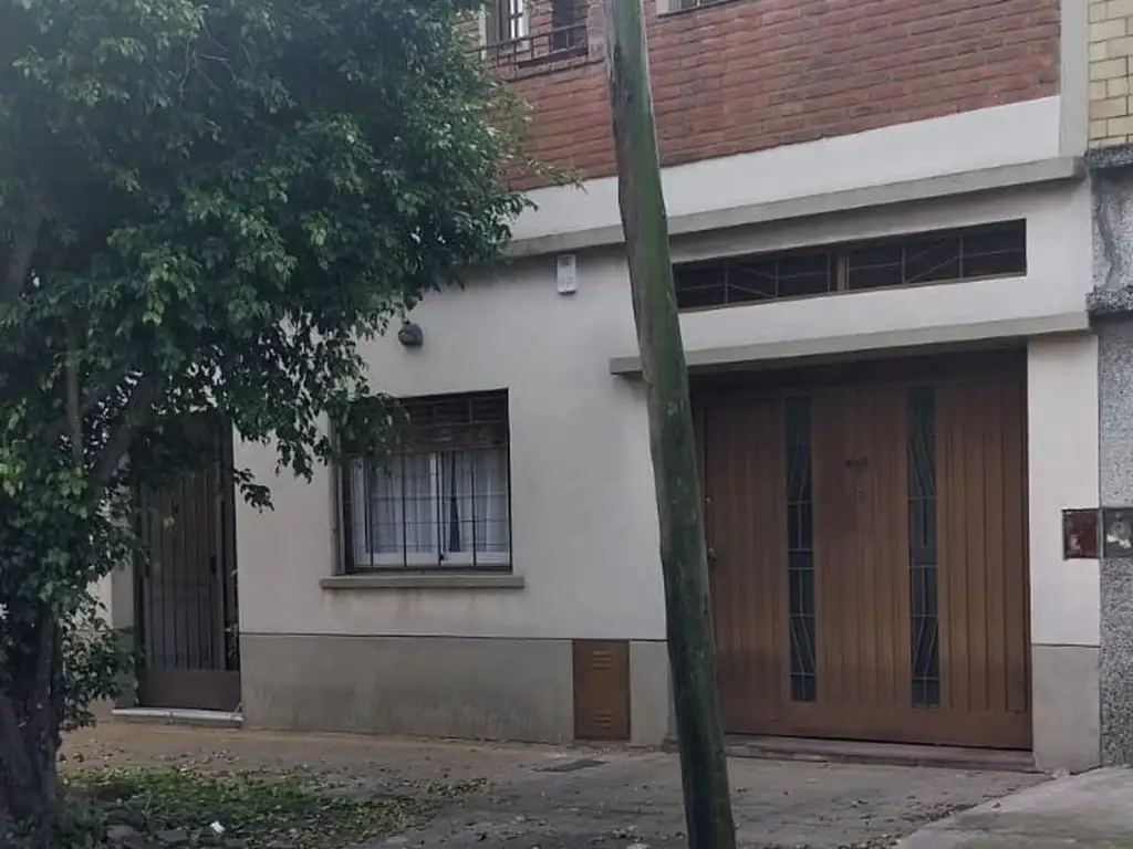 Propiedad en Bolivar 2200