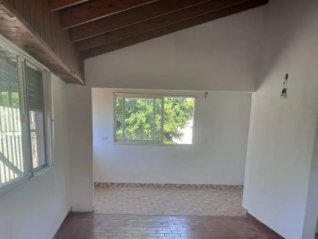 Propiedad en General Bartolome Mitre 2300