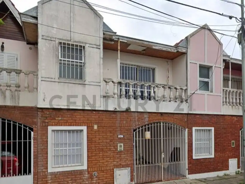 Propiedad en Calle 153 1800