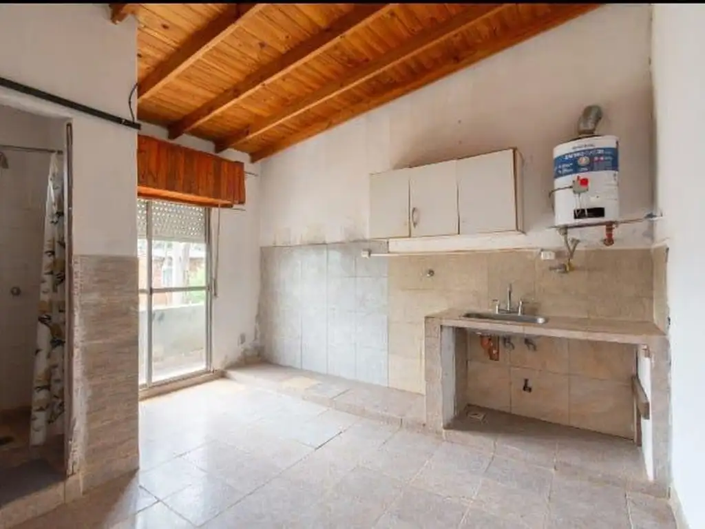 Propiedad en Hipolito Bouchard 4800