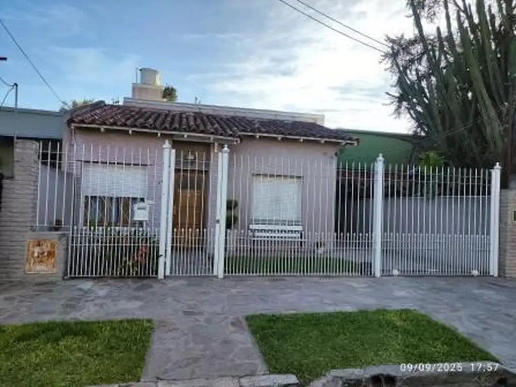 Propiedad en Alvarado Al 400