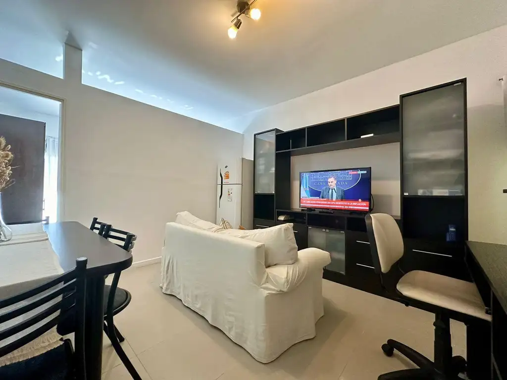Propiedad en Anual Monoambiente Apto Profesional Sin Muebles En Escobar Centro