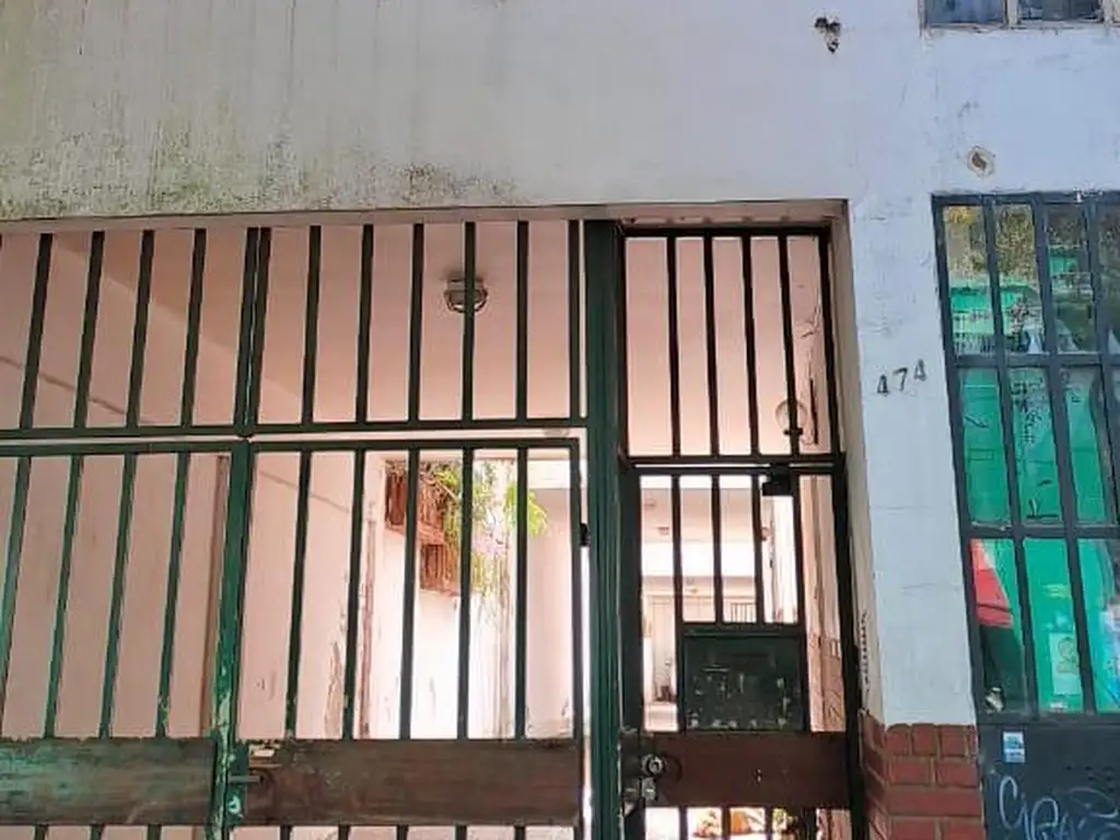 Propiedad en 10 Entre 41 Y Diag 77 400