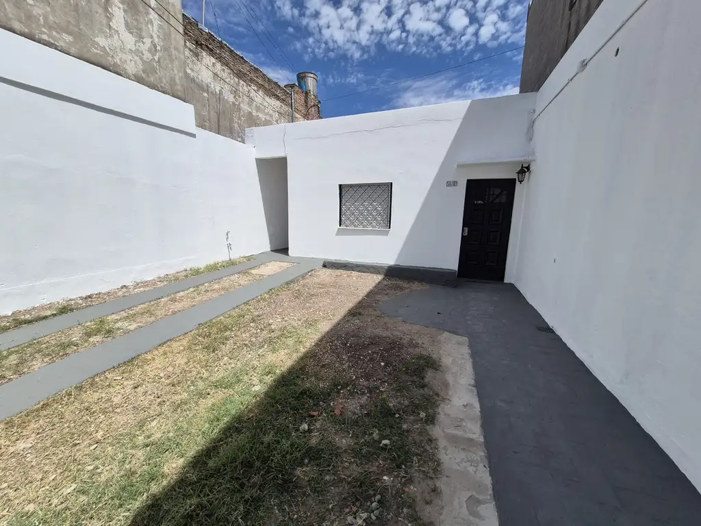 Propiedad en Aristobulo Del Valle 3200